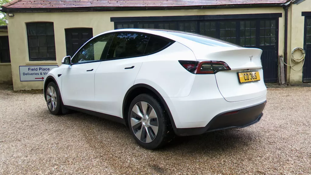 Tesla Model Y Long Range RWD 5dr Auto